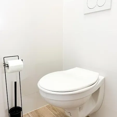 Jen Tak Spolu - Lejlighed *